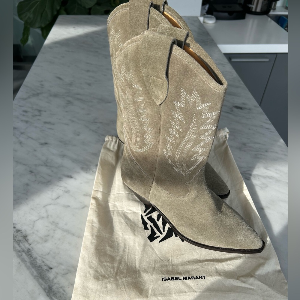 Isabel Marant Dallin Cowboy Boots - Beige/Tan